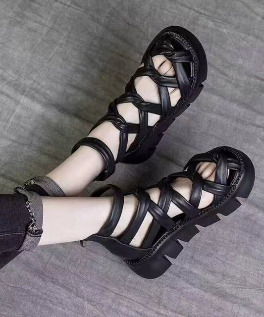 2024 Sommer Neue schwarze ausgehöhlte römische Sandalen AP1043