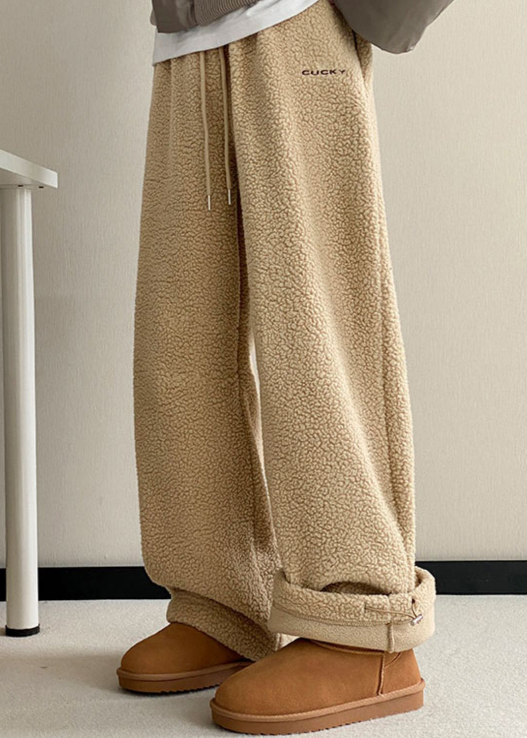 Casual Khaki Pockets Elastic Waist Teddy Faux Fur Mens Pants Winter RM037