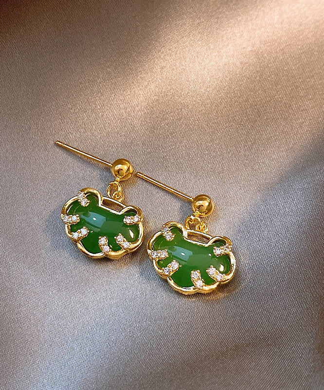 Boucles d'oreilles à tige en argent sterling vert de style chinois avec fermoir de sécurité en jade et zircone surdoré WH045