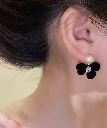 Boucles d'oreilles à tige élégantes en alliage noir avec perles de cristal et revêtement en velours WH018