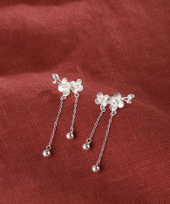 Boucles d'oreilles pendantes élégantes en argent sterling blanc avec pampilles en forme de fleur de prunier QU031