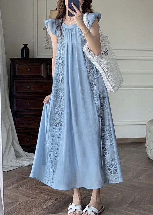 Französisches blaues, ausgehöhltes, besticktes Baumwollkleid mit Blütenblattärmeln EE1028