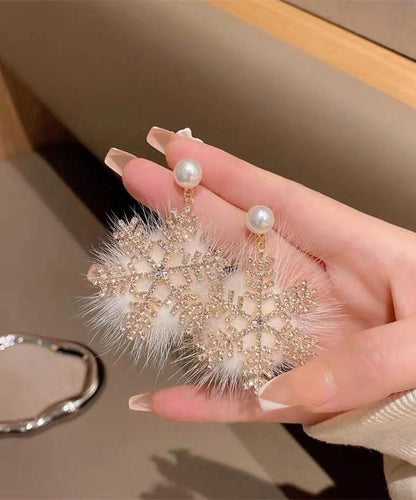 Modern White Copper Alloy Snowflake Fuzzy Fur Fluffy Drop Earrings TS014