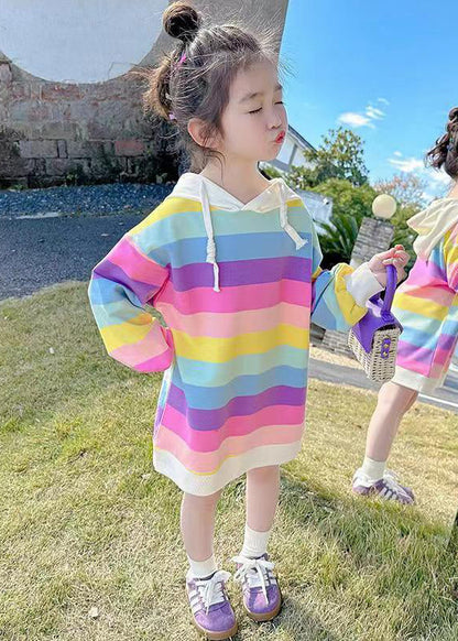 Neues Sweatshirtkleid mit Kapuze und Schnürung aus Baumwolle für Mädchen im Regenbogen-Design, Herbst, XZ074