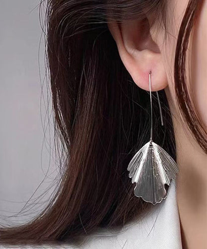 Boucles d'oreilles pendantes uniques en alliage d'argent sterling doré et feuilles de ginkgo WP003