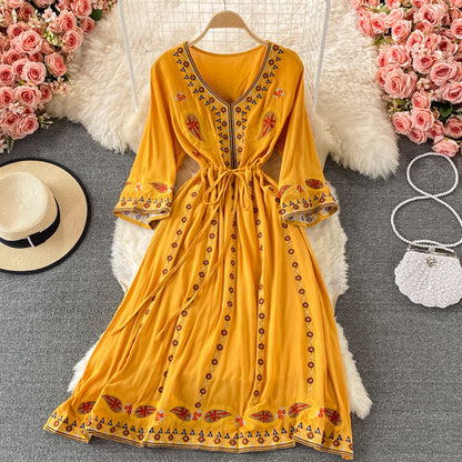 Vintage Green V-neck Tie Waist Flower Embroidery Three-quarter Sleeve A-line Dress AR1022