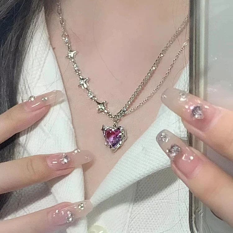 Collier gothique en forme de cœur d'ange